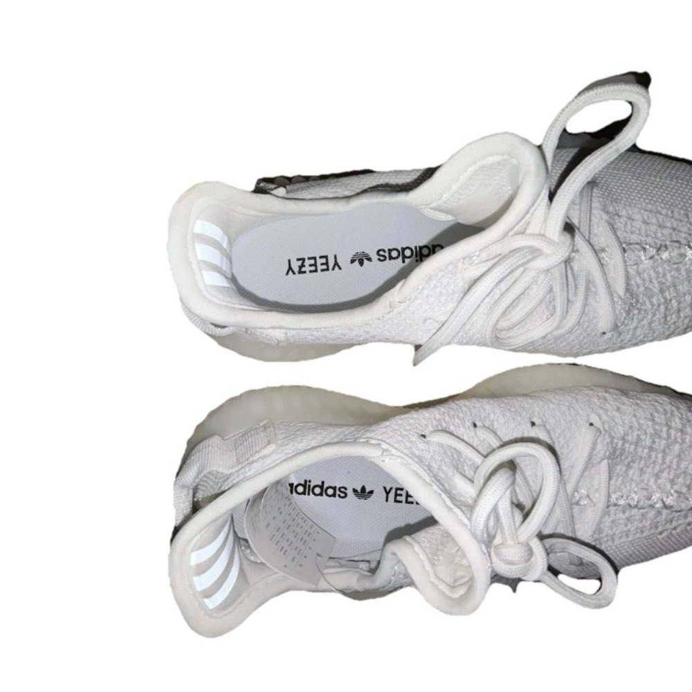 Men’s Size 4.5 Women’s 6.5 Adidas White Yeezy Boost 350 V2 Sneakers. Never Worn - Picture 8 of 10